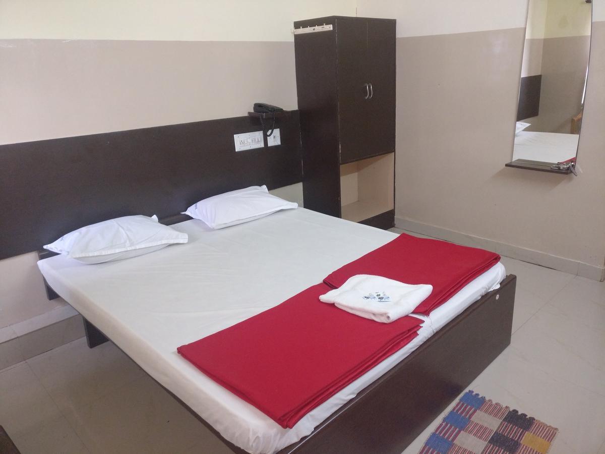 Subhadra Comforts Hotel Shimoga Exterior photo