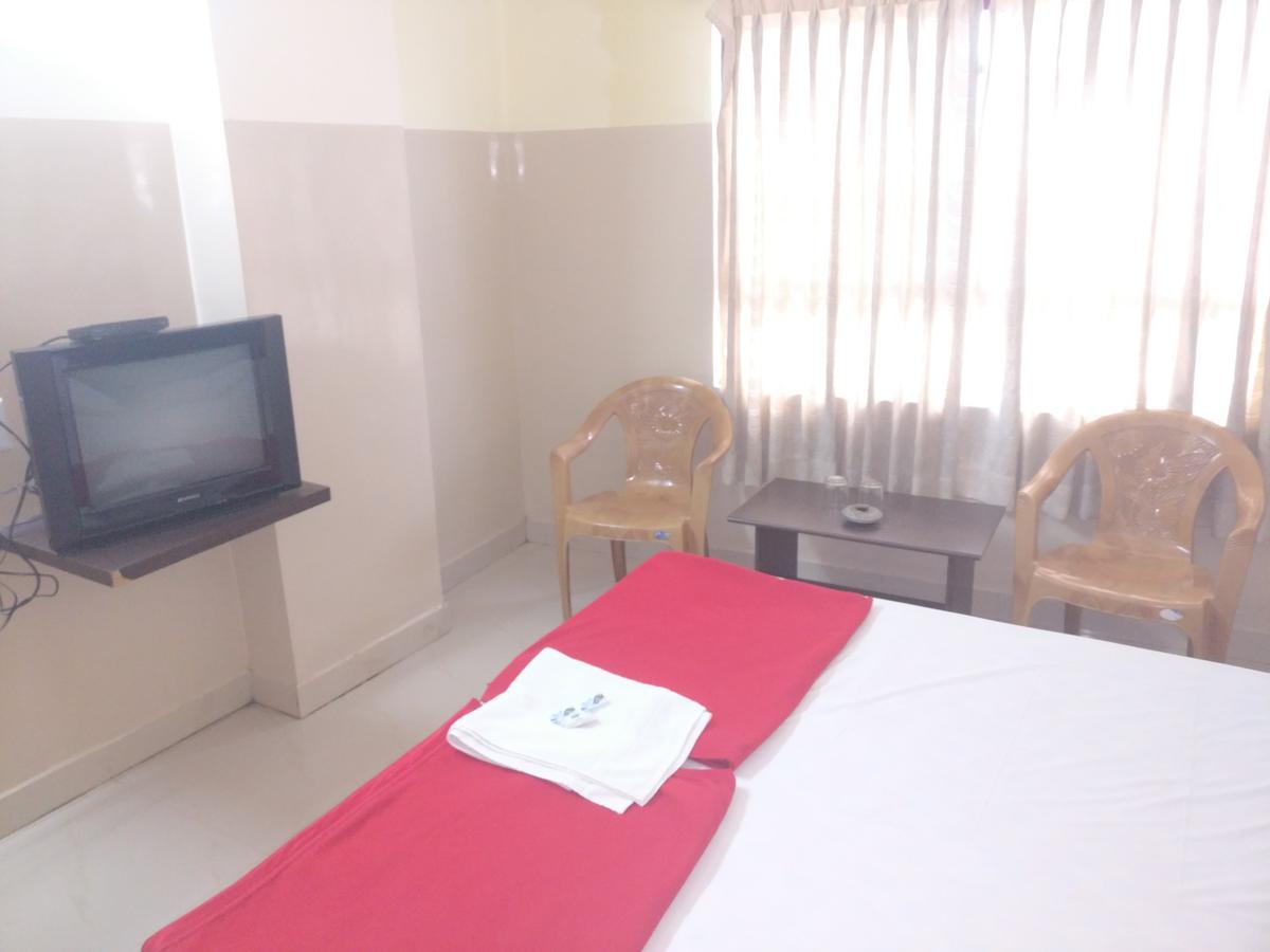 Subhadra Comforts Hotel Shimoga Exterior photo
