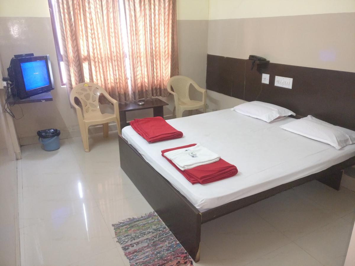 Subhadra Comforts Hotel Shimoga Exterior photo